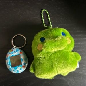 Tamagotchi Kuchipatchi Keychain Bundle